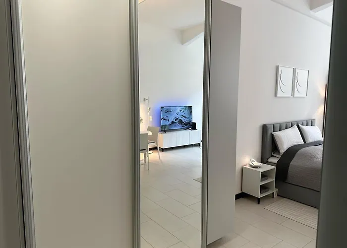 Meos 2 -zentrum-parkplatz-hofblick-gym-netflix * ライプツィヒ