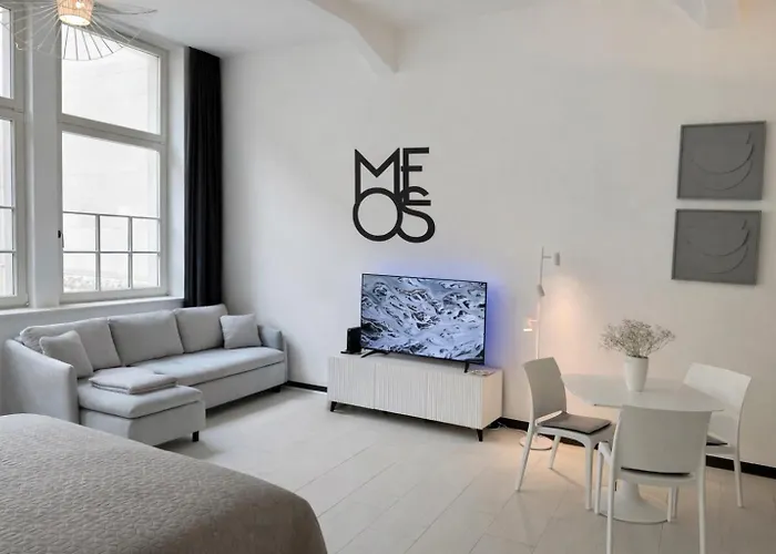 Meos 2 -zentrum-parkplatz-hofblick-gym-netflix アパート *